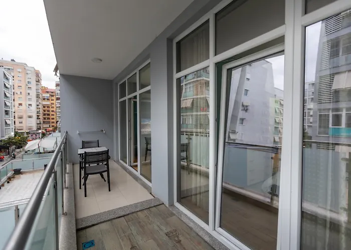 K&m Appartamento Tirana